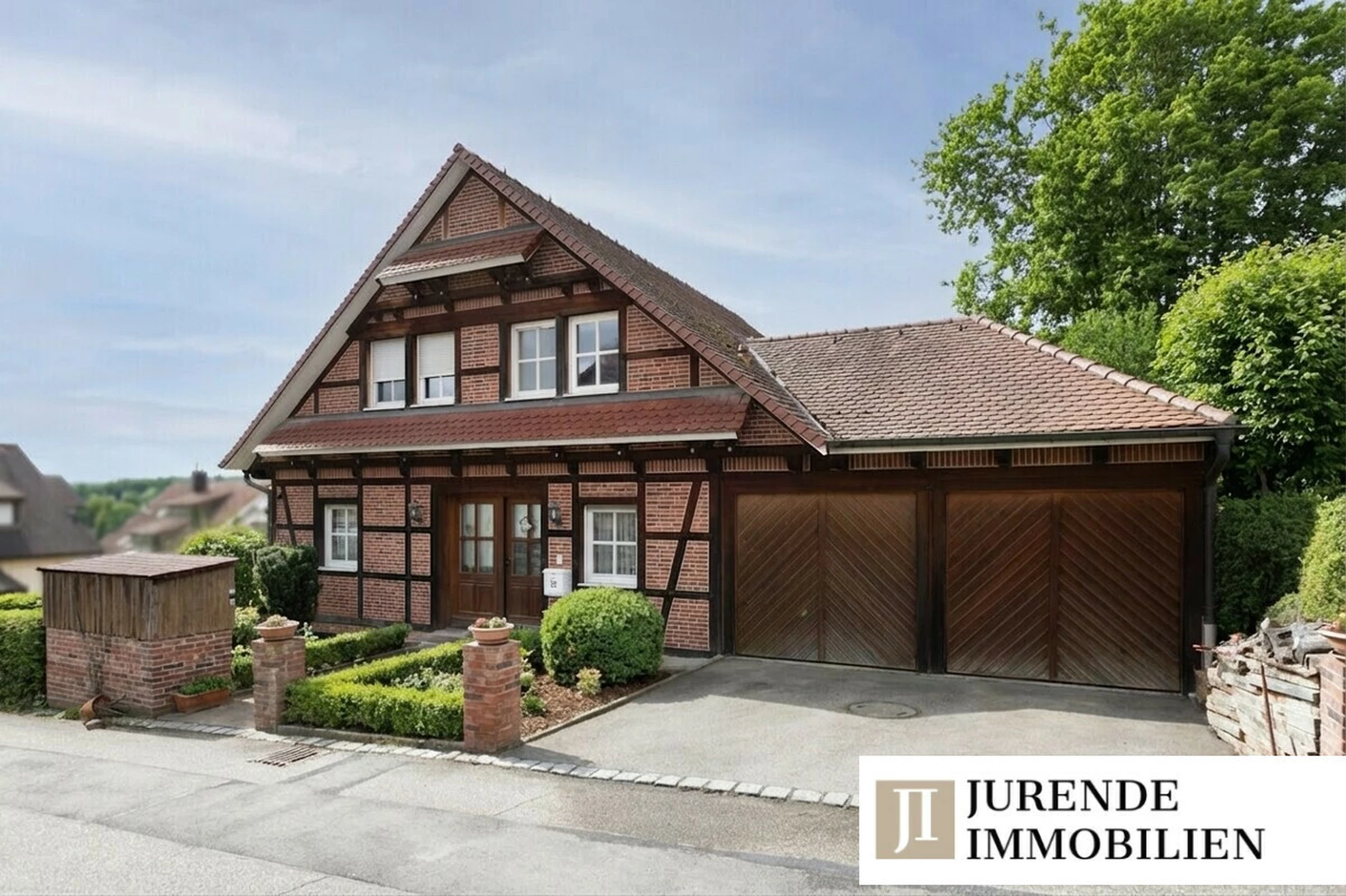 e8a701b8-b0ec-40b2-8b93-5c96b4474a45