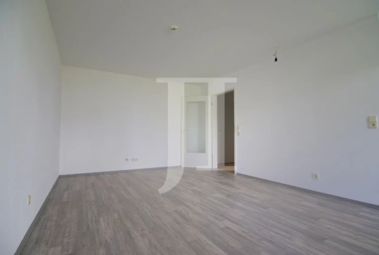 Gepflegte 1-Zimmer-Wohnung mit Stellplatz in ruhiger Lage von Pforzheim-Maihälden