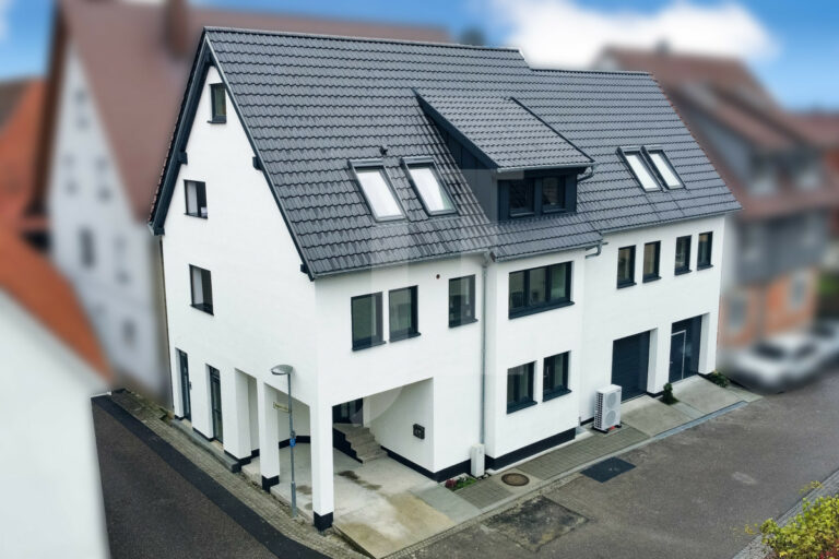 Großzügige Neubauwohnung in Ensingen.