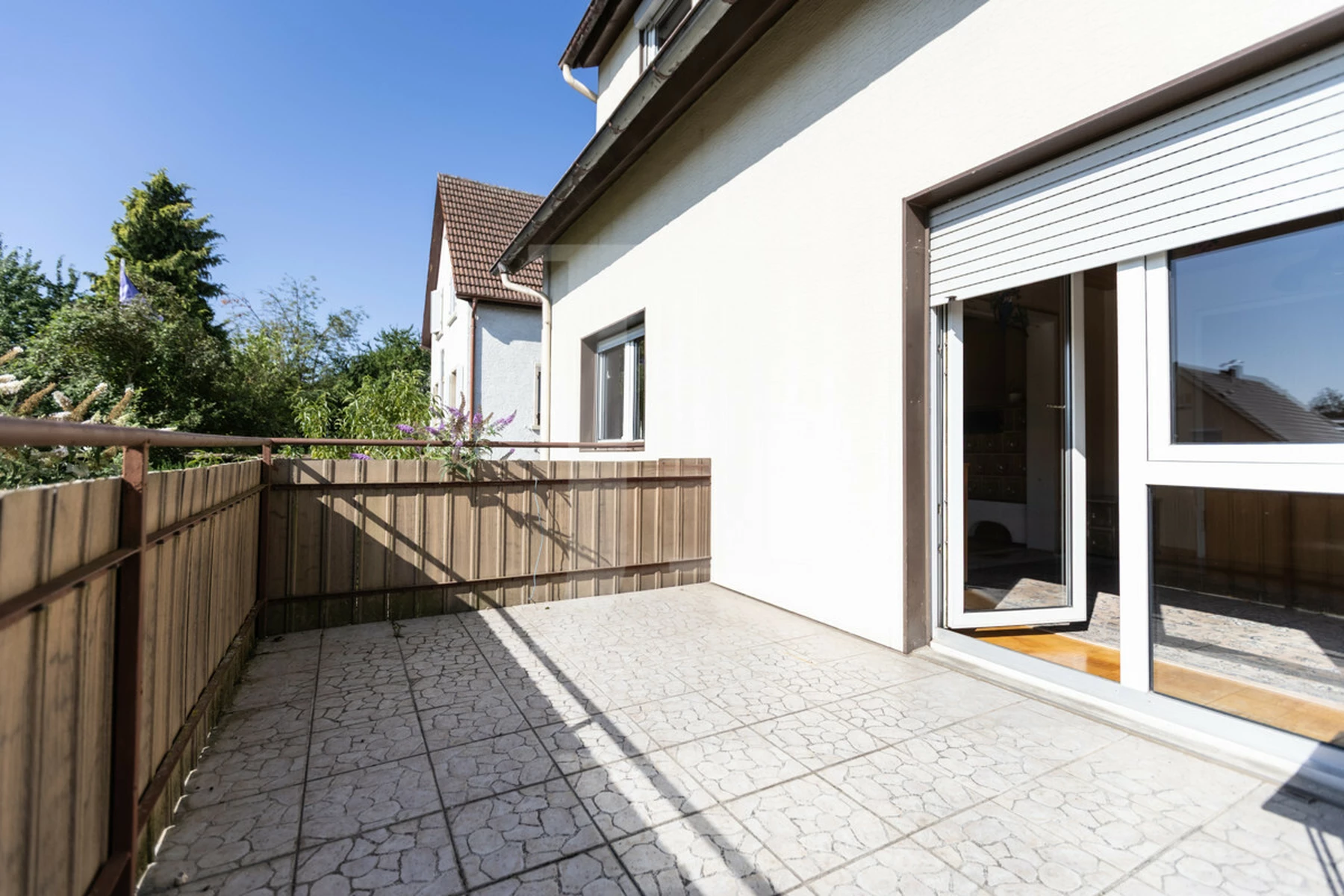 32b0d786-7082-45e0-a1a8-f49658aaf5fe