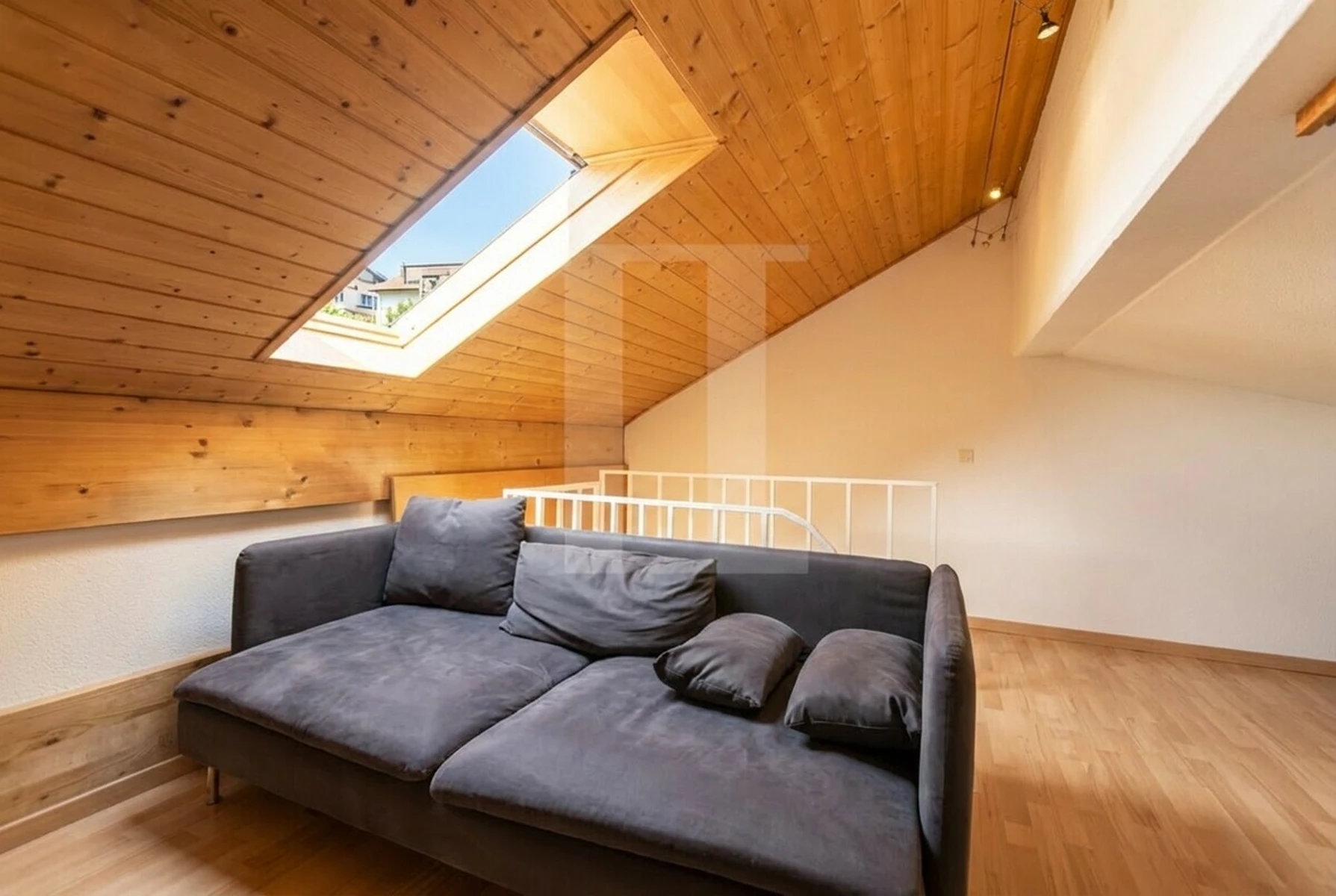 e8acb797-bbd0-4030-b791-bc19e322ccf0