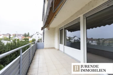 Viel Platz auf vier Ebenen – Reihenendhaus mit zwei Garagen in Illingen