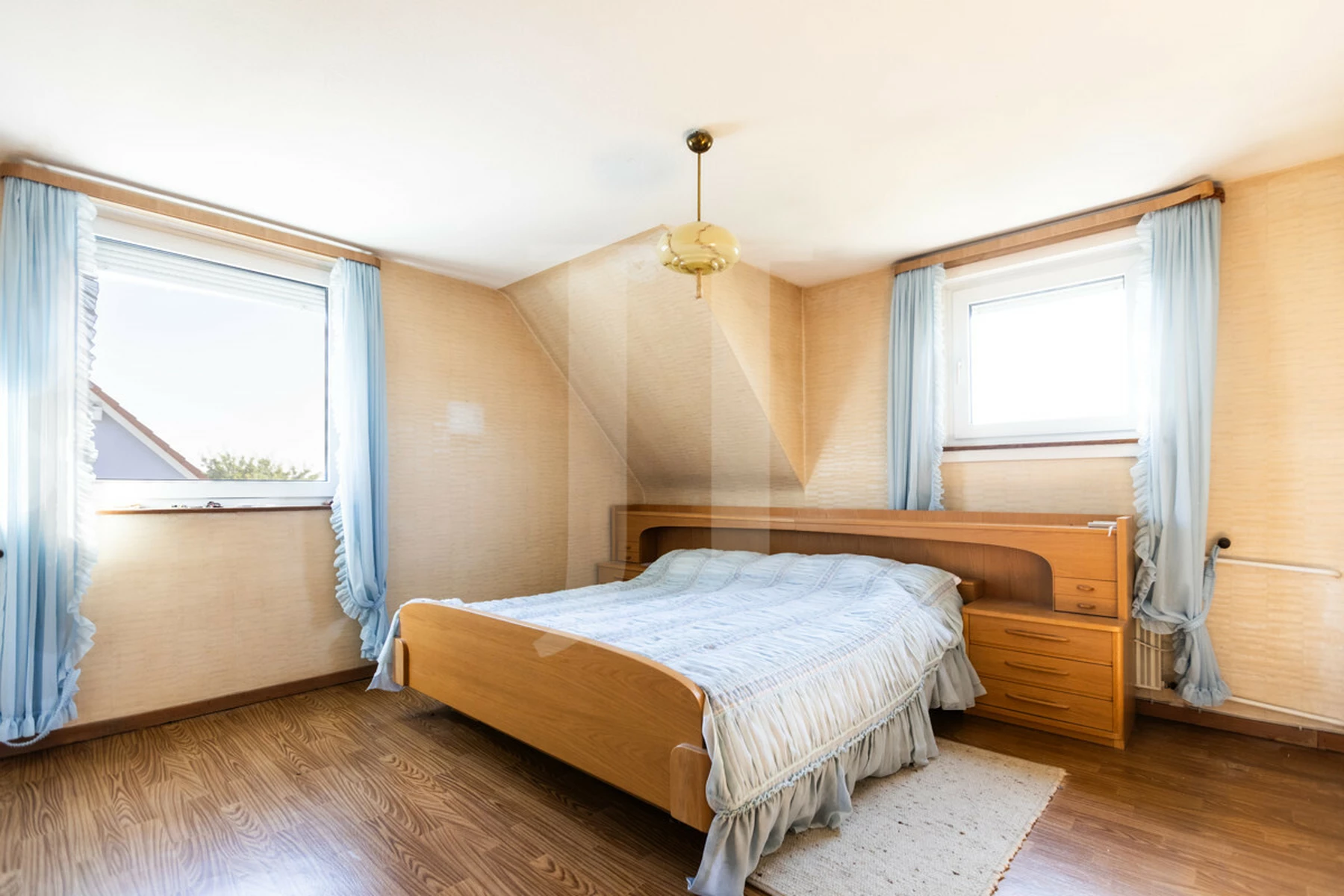 4cef4949-440b-4382-a1ee-ae3b04285e64