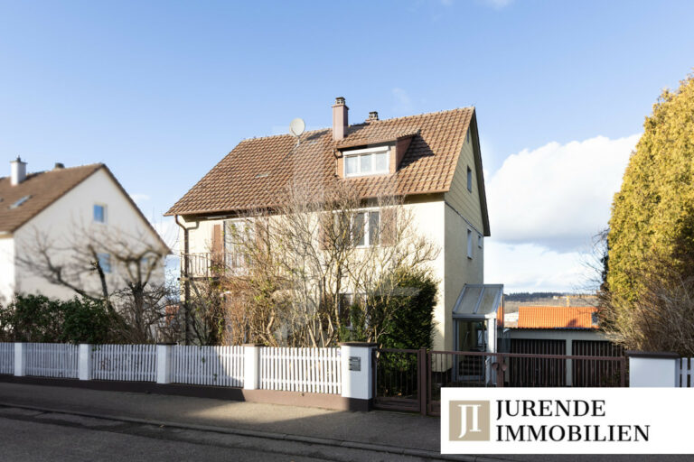 Sanierungsbedürftiges Zwei- bis Dreifamilienhaus in nachgefragter Lage von Mühlacker